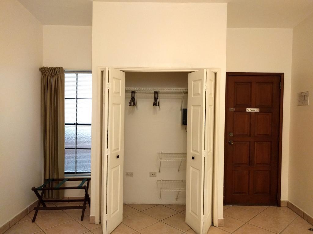 Hotel El Almendro Managua Dış mekan fotoğraf