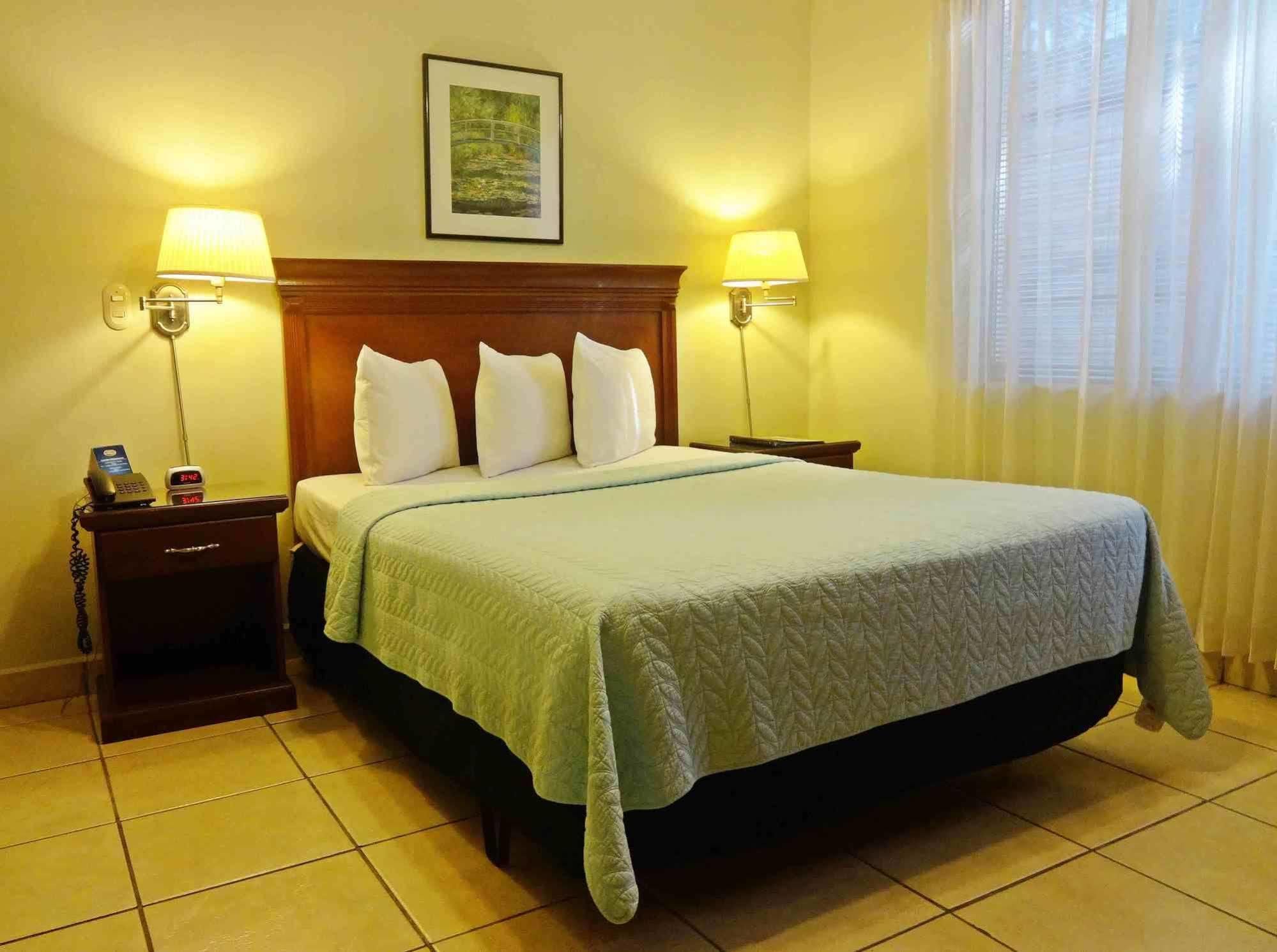Hotel El Almendro Managua Dış mekan fotoğraf