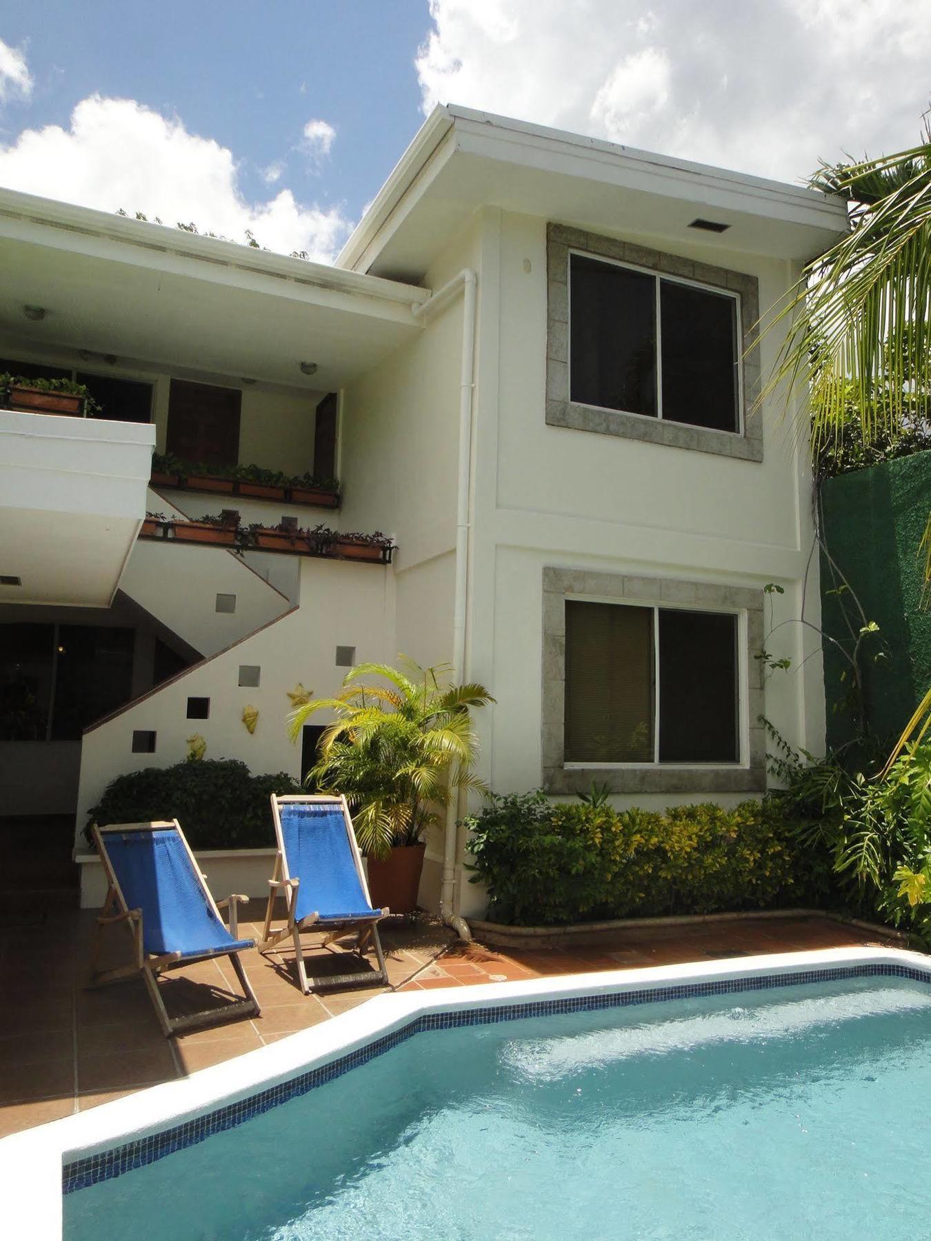 Hotel El Almendro Managua Dış mekan fotoğraf