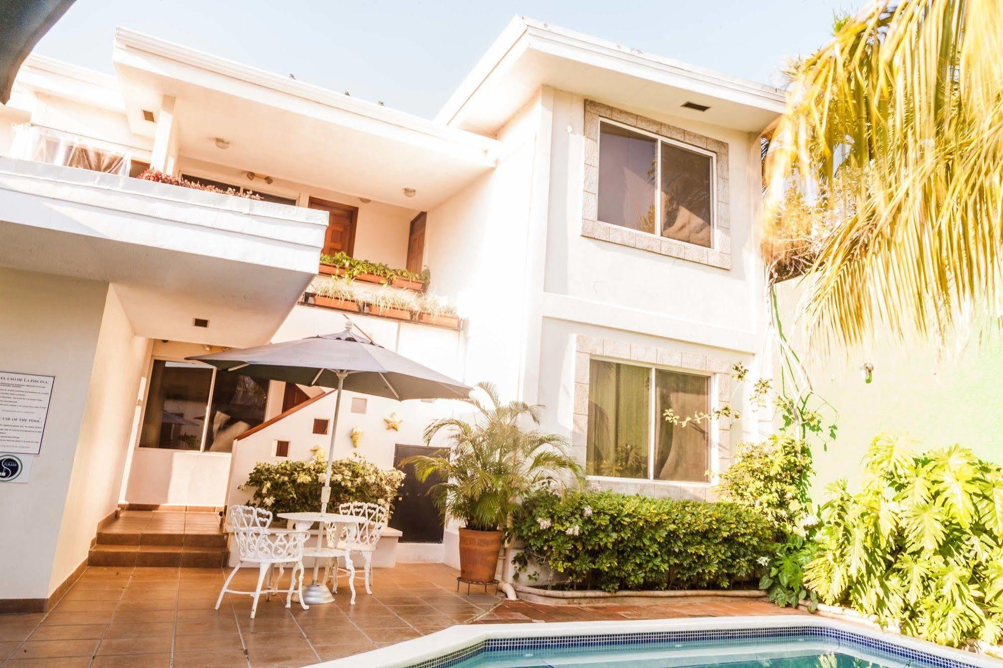 Hotel El Almendro Managua Dış mekan fotoğraf